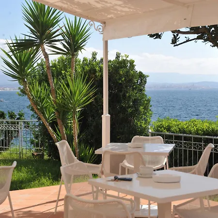 Grachira Bed & Breakfast 3*