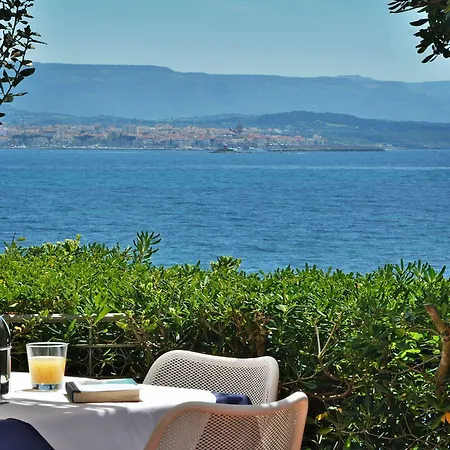 Grachira Nocleg ze śniadaniem 4*